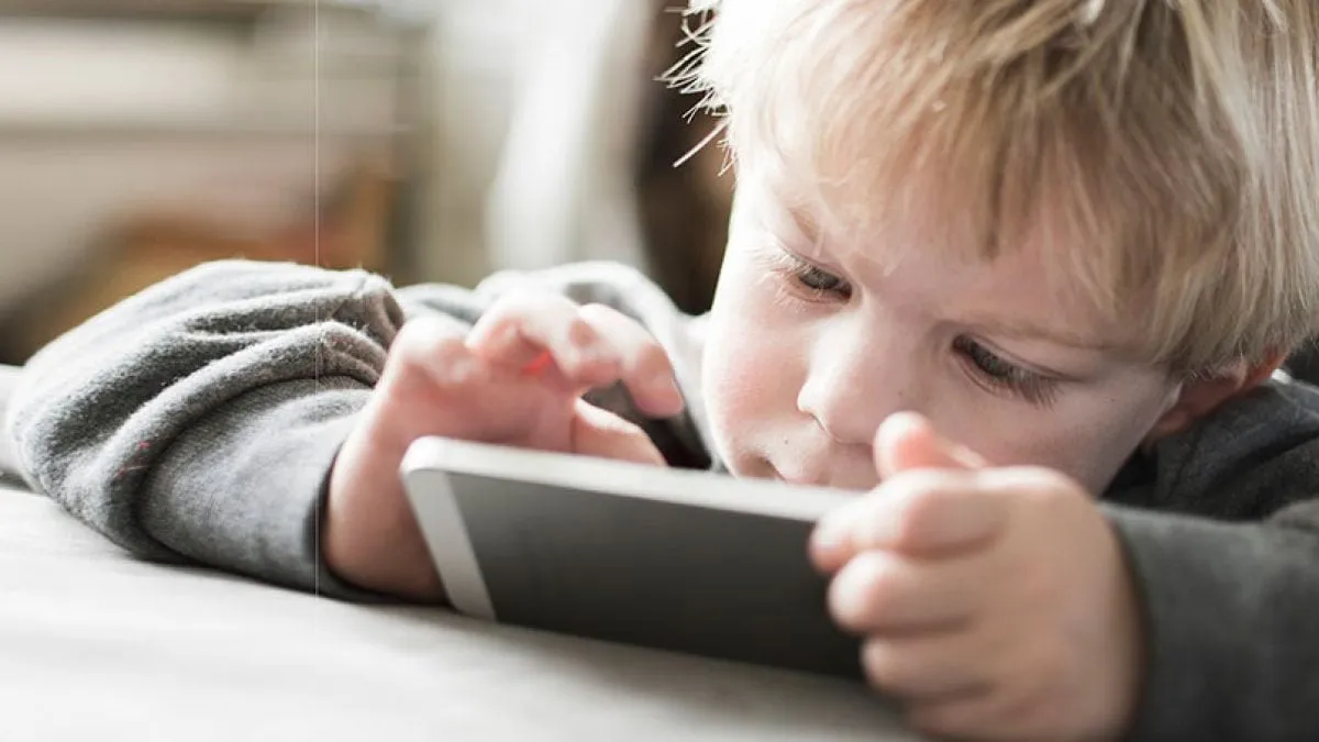 Desenganchar-nino-movil-1200x675