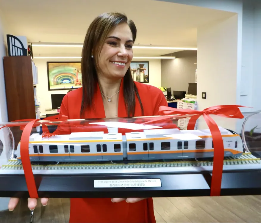 g4zlumswwaac5s9-2Zlkoj2OI